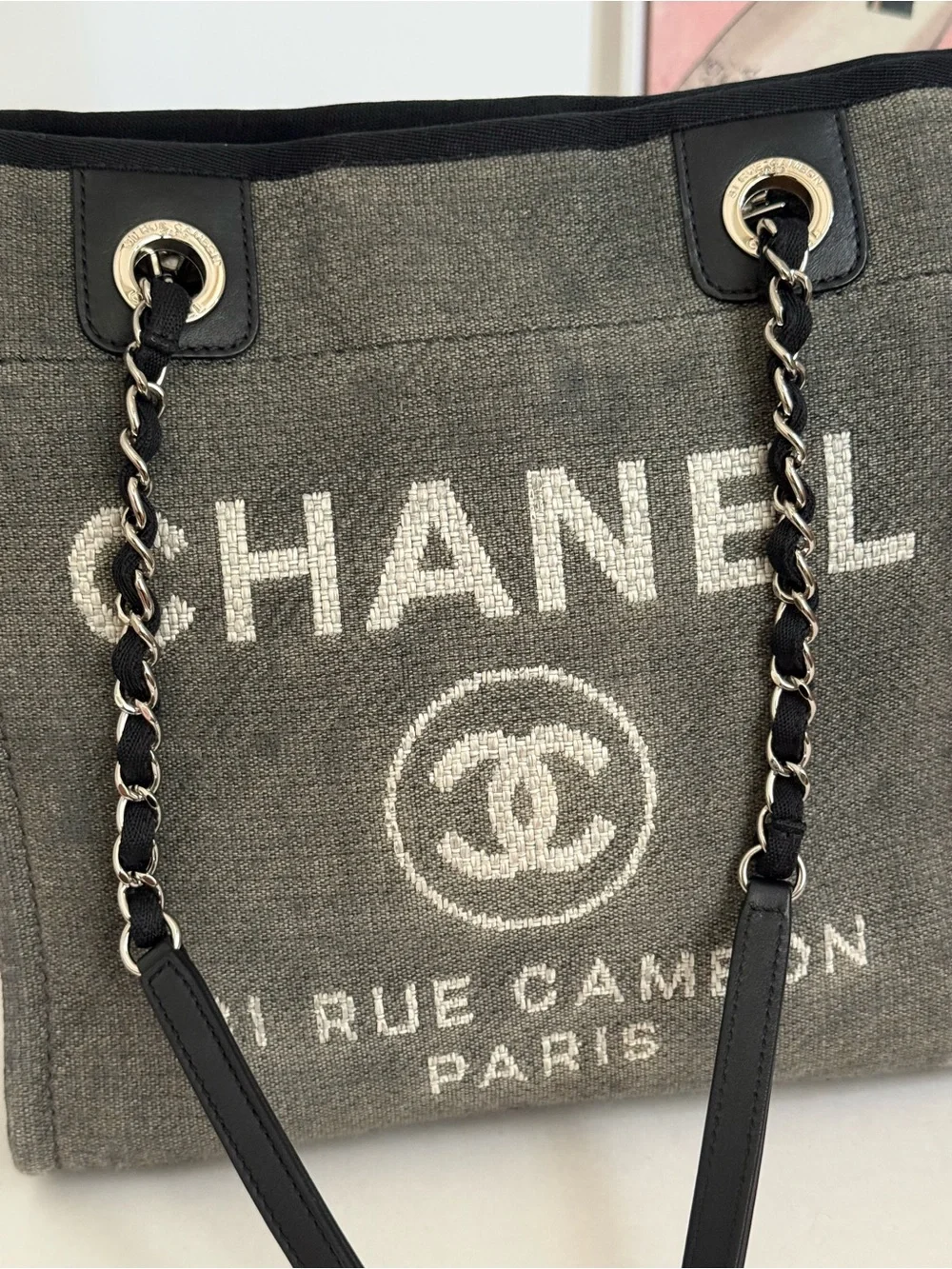 CHANEL Mini Deauville “31 Rue Cambon Paris”Tote bag 🌟